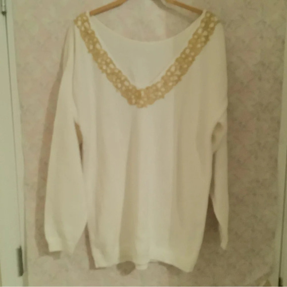 MISOLI~BLOUSE~GOLDEN NECKLINE~WARM~ - Picture 1 of 5